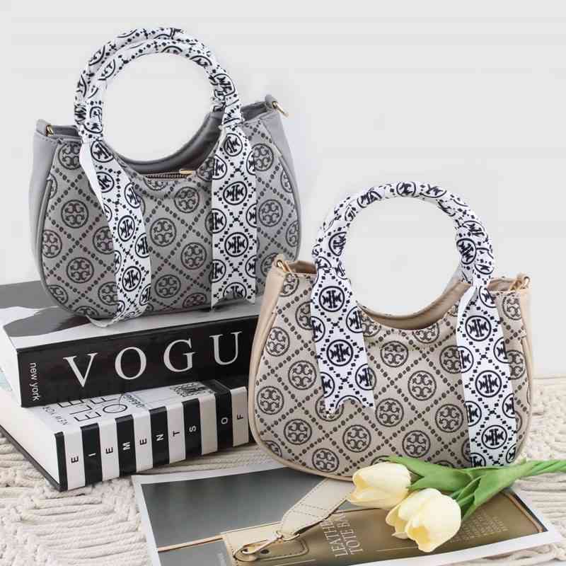 کیف زنانه و دخترانه اسکارف دار  طوسی